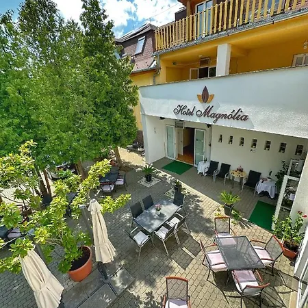 Magnolia 3* بالاتونزيبيد