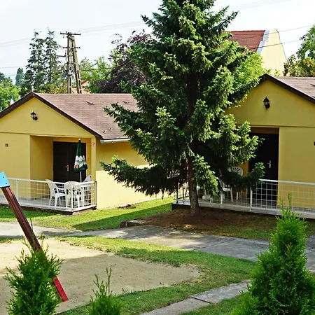 Magnolia Hotel